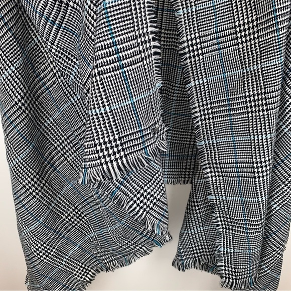 Esprit Houndstooth Blanket Scarf Shawl Wrap Black White Fringe Blue Contrast - Picture 2 of 5